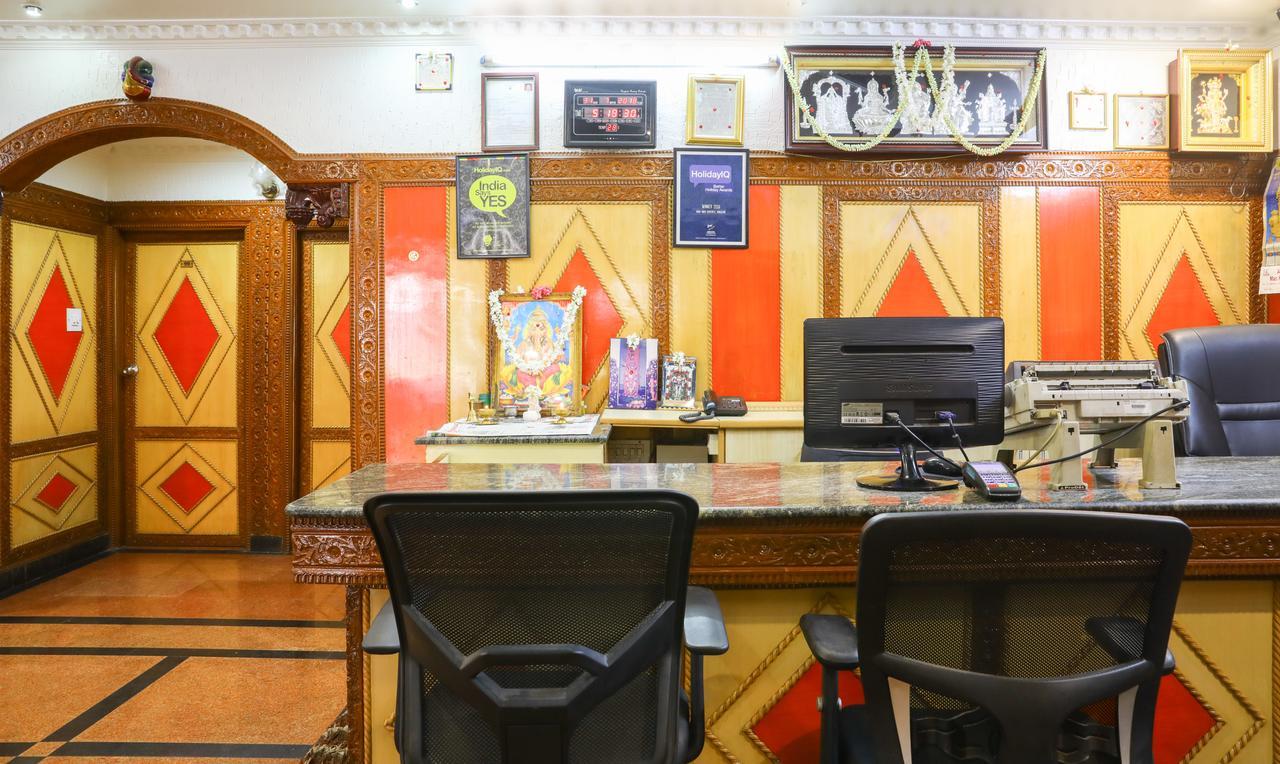 Treebo Nava Nidhi Comforts Bangalore Exterior foto